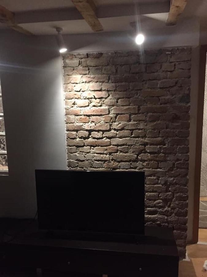 Central Apartment Приштина Экстерьер фото